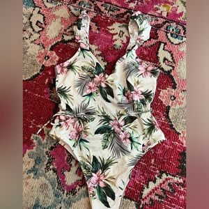 Shade & Shore One Piece Swimsuit